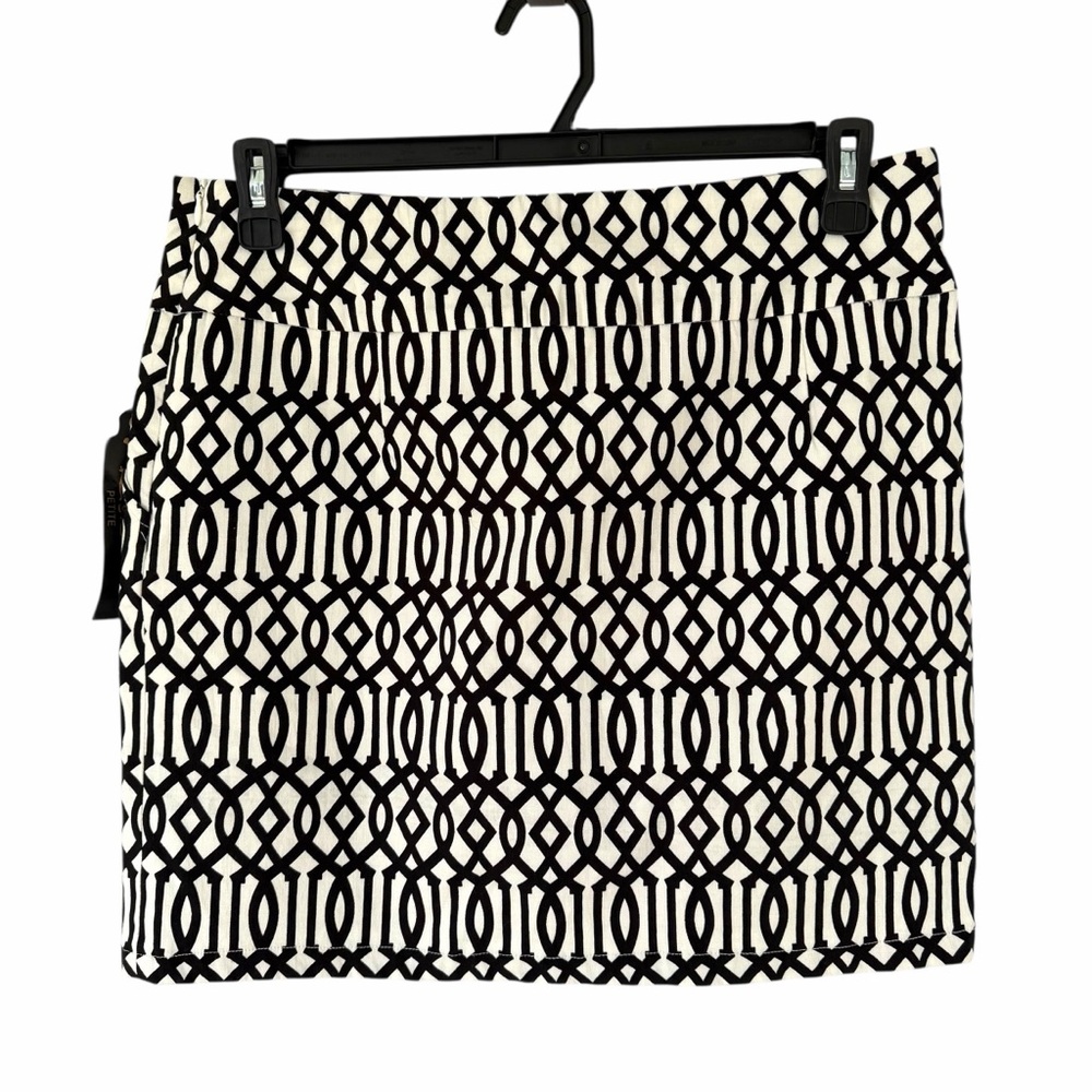 Sara Studio Petite Womens Skort Black White Geometric Print Size PL NWT